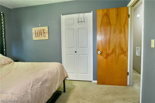 2484 Mahan Denman Road, Cortland, OH 44410