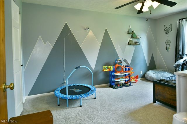 2484 Mahan Denman Road, Cortland, OH 44410