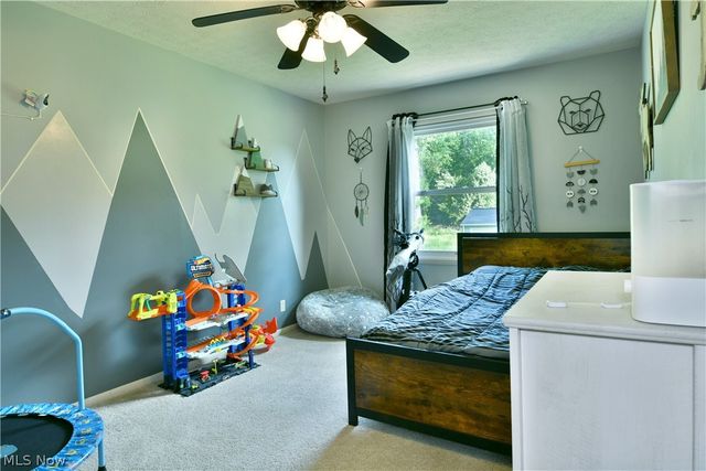 2484 Mahan Denman Road, Cortland, OH 44410