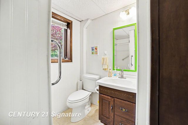 4403 Robinhood Terrace, Midland, MI 48642