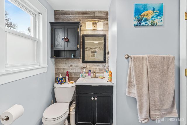 210 2nd Street, Dunellen, NJ 08812