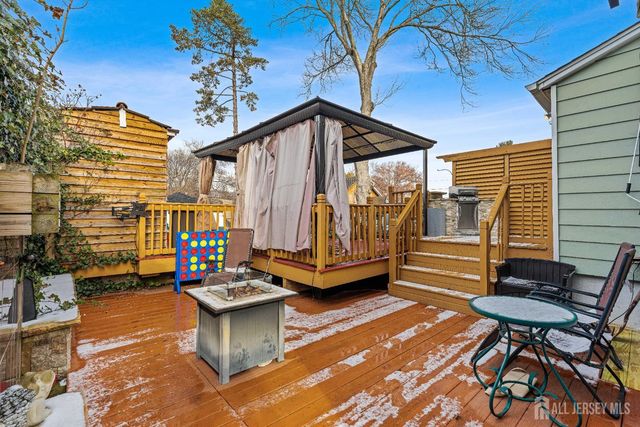 210 2nd Street, Dunellen, NJ 08812