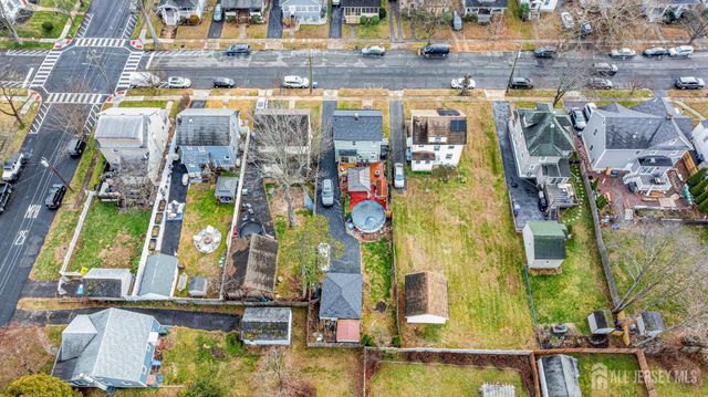 210 2nd Street, Dunellen, NJ 08812