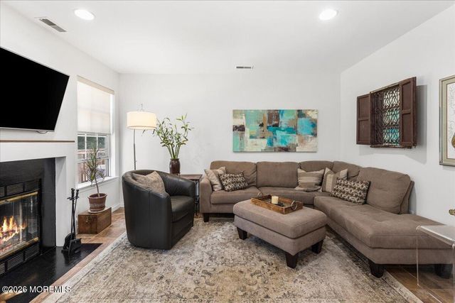 427 Dorchester Way, Manalapan, NJ 07726