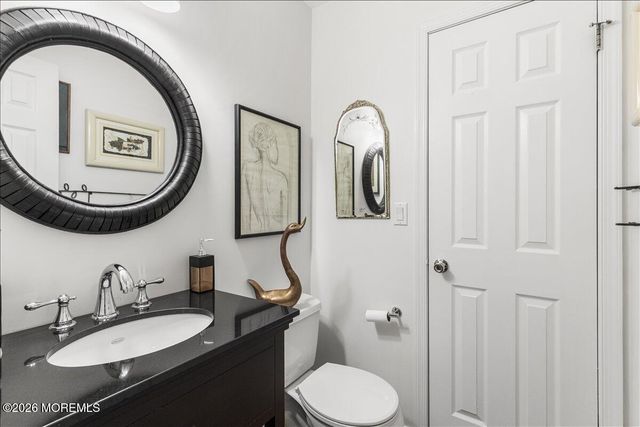 427 Dorchester Way, Manalapan, NJ 07726