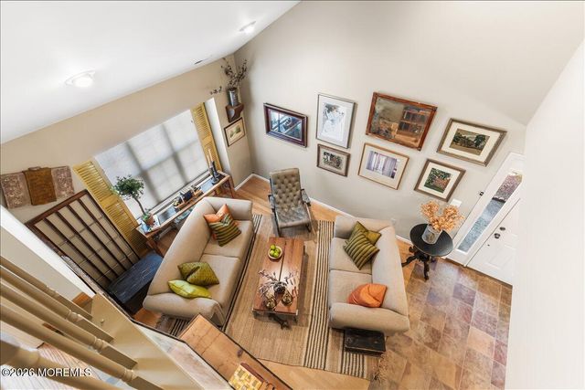 427 Dorchester Way, Manalapan, NJ 07726