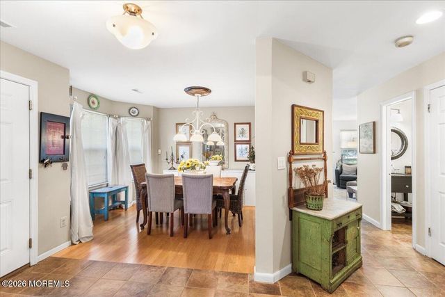 427 Dorchester Way, Manalapan, NJ 07726
