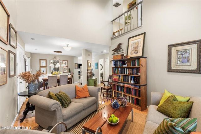 427 Dorchester Way, Manalapan, NJ 07726