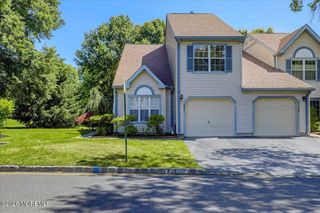 427 Dorchester Way, Manalapan, NJ 07726