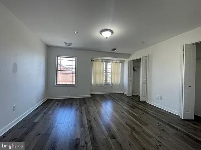 1002 FAIRMOUNT AVE, Philadelphia, PA 19123