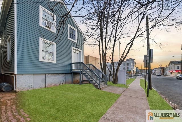 38 Prosper Street, New Brunswick, NJ 08901