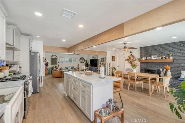 590 E Van Koevering, Rialto, CA 92376