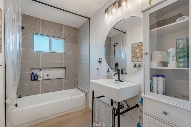 590 E Van Koevering, Rialto, CA 92376