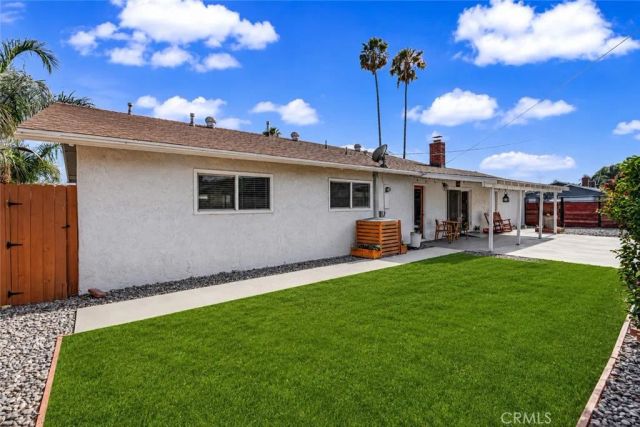 590 E Van Koevering, Rialto, CA 92376
