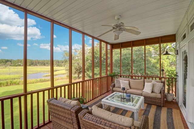 4760 Walking Horse Road, Meggett, SC 29449