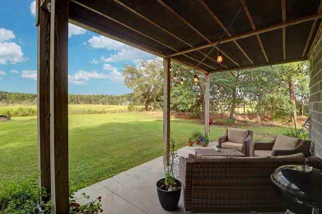 4760 Walking Horse Road, Meggett, SC 29449