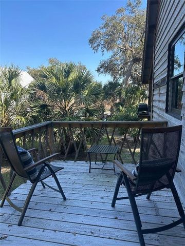 1809 Hird Island Drive, Darien, GA 31305