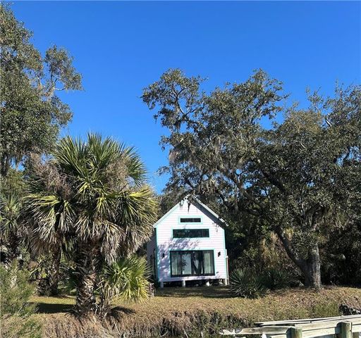 1809 Hird Island Drive, Darien, GA 31305