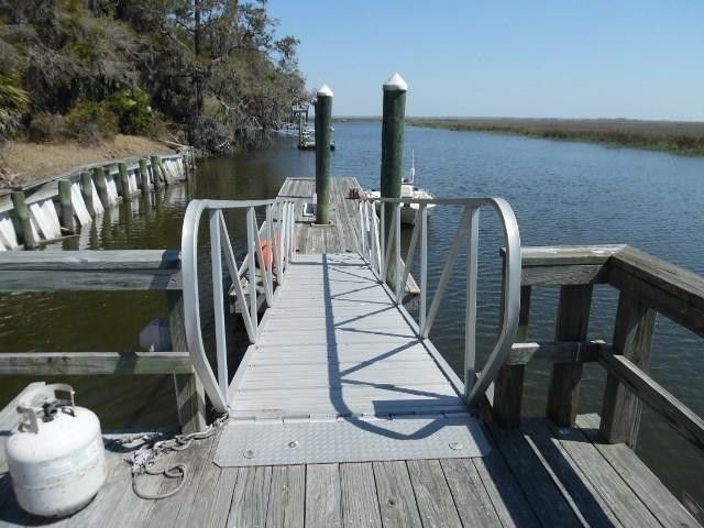 1809 Hird Island Drive, Darien, GA 31305
