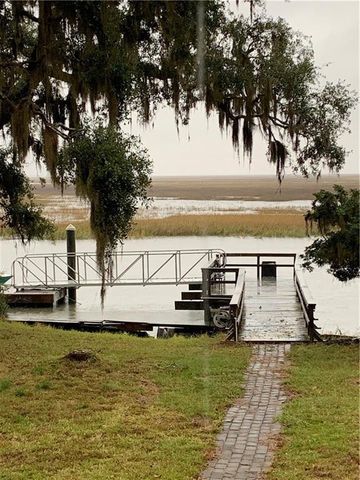 1809 Hird Island Drive, Darien, GA 31305