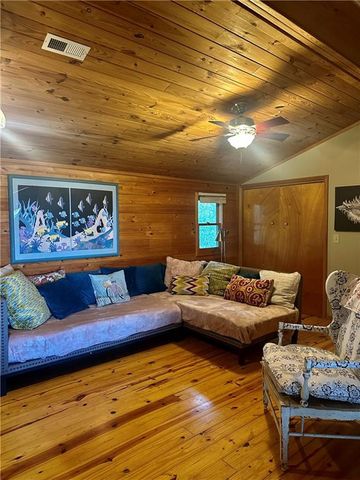 1809 Hird Island Drive, Darien, GA 31305
