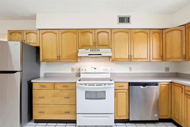 525 CONWAY ROAD 49, Orlando, FL 32807