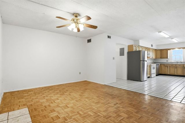 525 CONWAY ROAD 49, Orlando, FL 32807