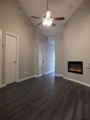 715 W 22 1/2 ST 304, Austin, TX 78705