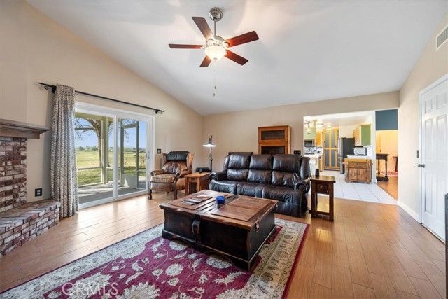 4385 Camp 8, Paso Robles, CA 93446