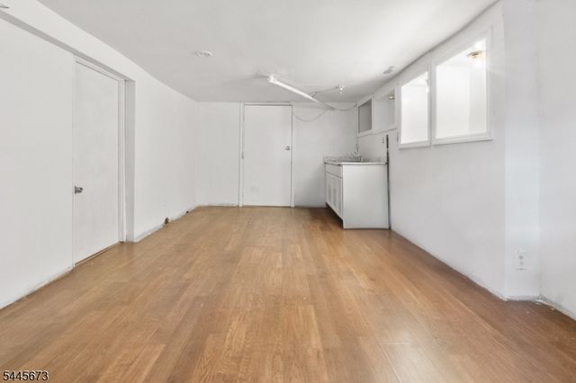 334 Brook Ave, Passaic City, NJ 07055