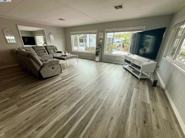 6130 Monterey Rd, San Jose, CA 95138