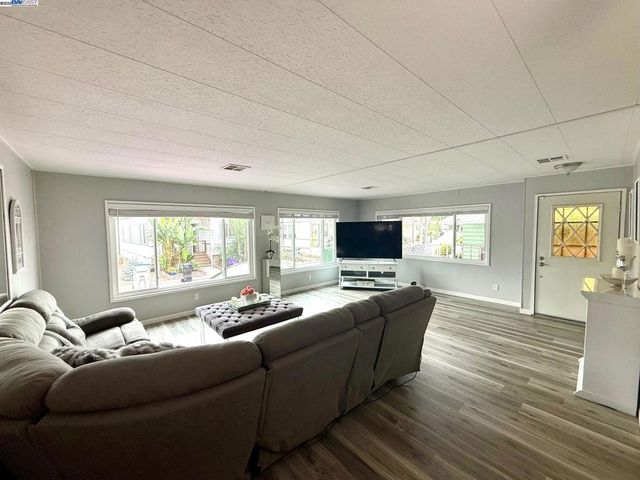 6130 Monterey Rd, San Jose, CA 95138