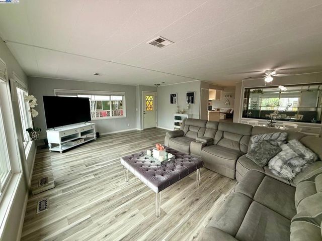 6130 Monterey Rd, San Jose, CA 95138