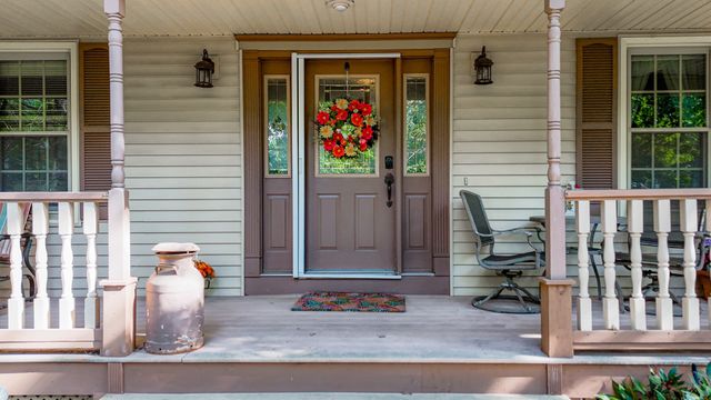 167 Trout Brook Rd, Dracut, MA 01826