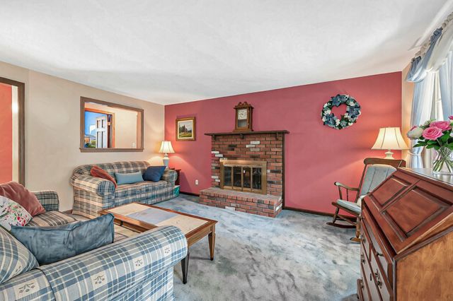 167 Trout Brook Rd, Dracut, MA 01826