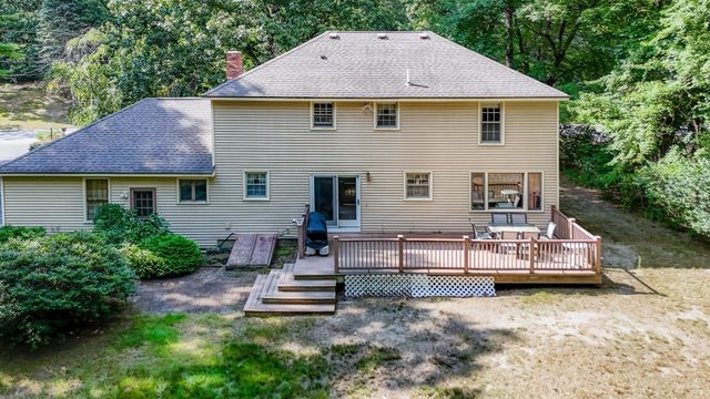 167 Trout Brook Rd, Dracut, MA 01826