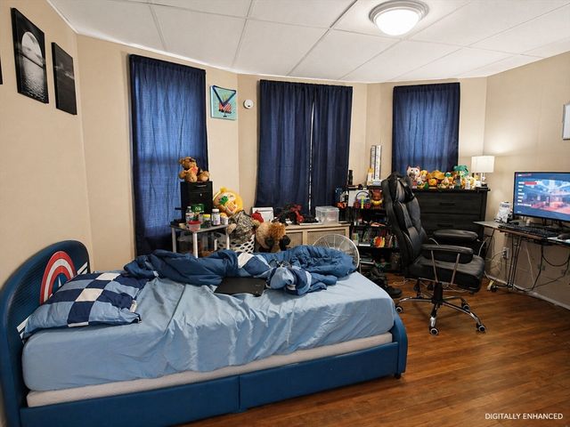 21 Sterling Street, Worcester, MA 01610