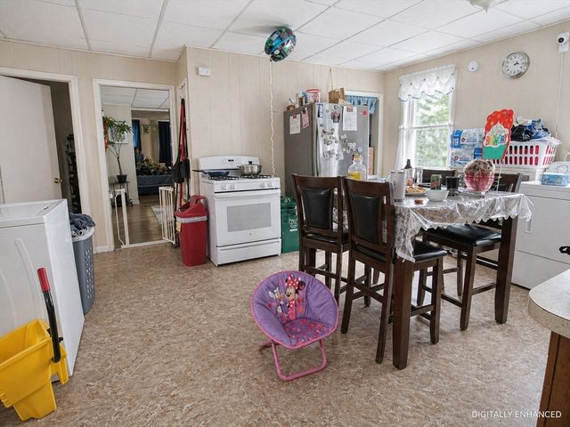 21 Sterling Street, Worcester, MA 01610