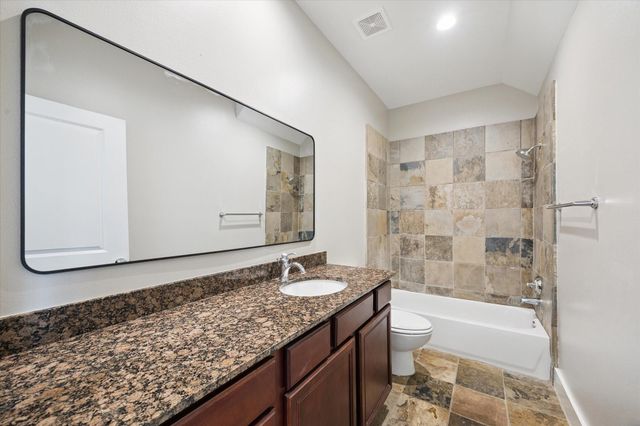1761 W 24th Street, Houston, TX 77008