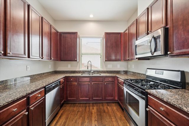 1761 W 24th Street, Houston, TX 77008