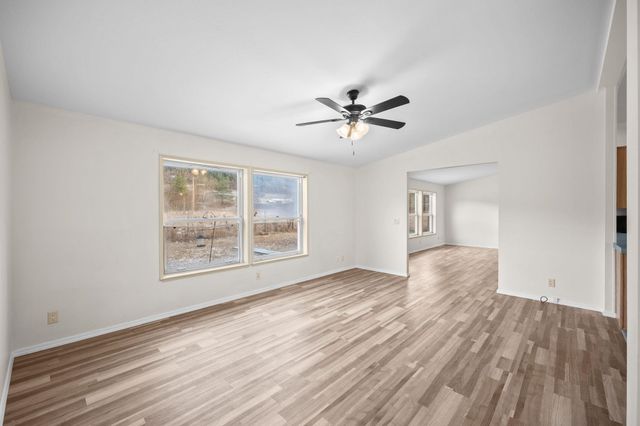 30907 N Hardesty Rd, Chattaroy, WA 99003