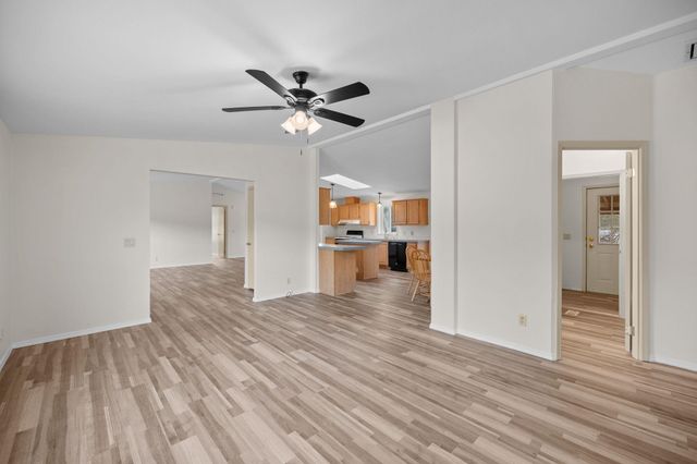 30907 N Hardesty Rd, Chattaroy, WA 99003