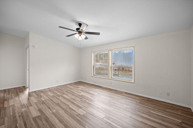 30907 N Hardesty Rd, Chattaroy, WA 99003
