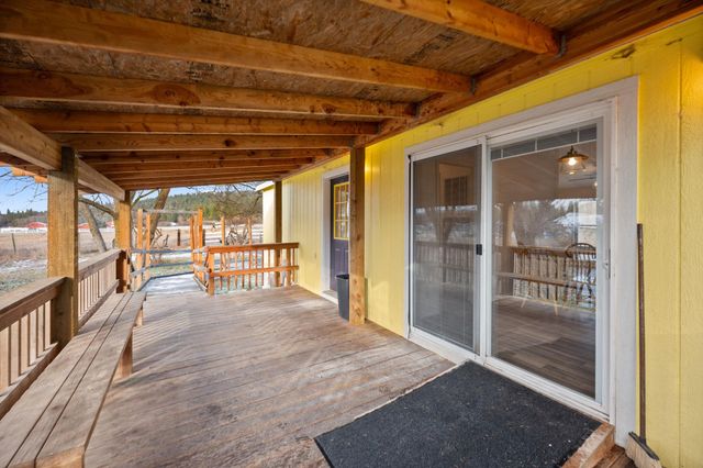 30907 N Hardesty Rd, Chattaroy, WA 99003