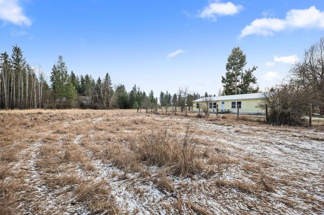 30907 N Hardesty Rd, Chattaroy, WA 99003