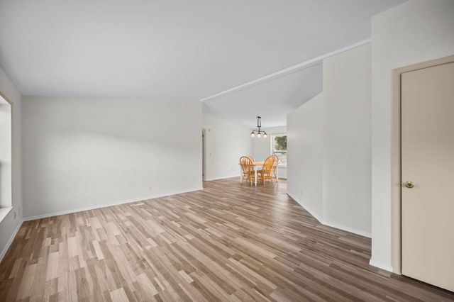 30907 N Hardesty Rd, Chattaroy, WA 99003