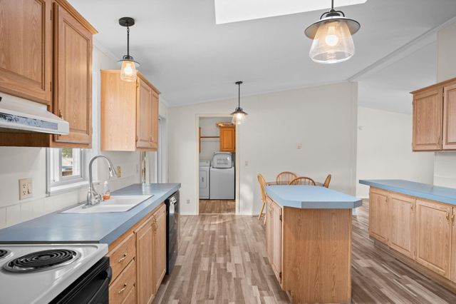 30907 N Hardesty Rd, Chattaroy, WA 99003