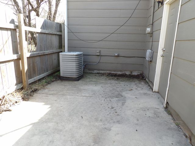 1910 S Greenwood Ave.,, Wichita, KS 67211