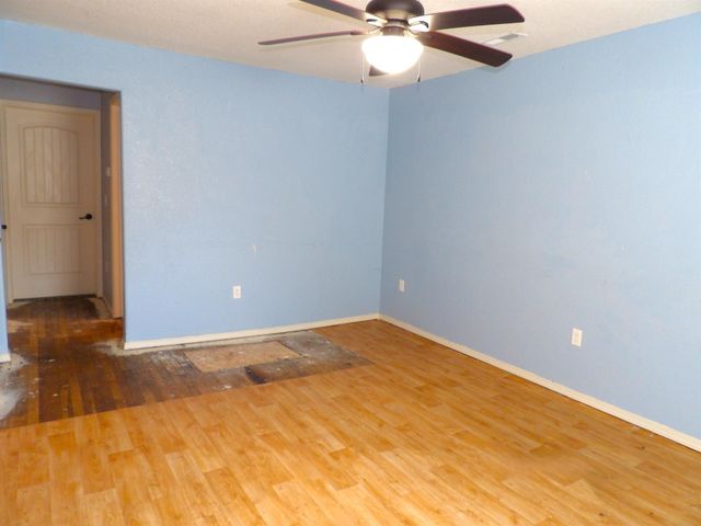 1910 S Greenwood Ave.,, Wichita, KS 67211