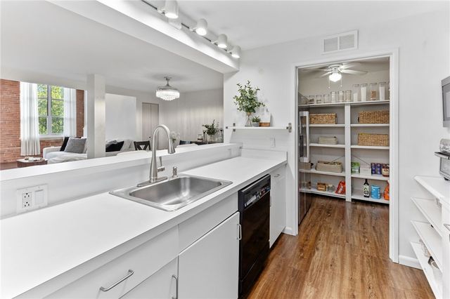 494 Woonasquatucket Avenue 416, North Providence, RI 02911